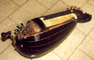 Hurdy gurdy with nylon axles